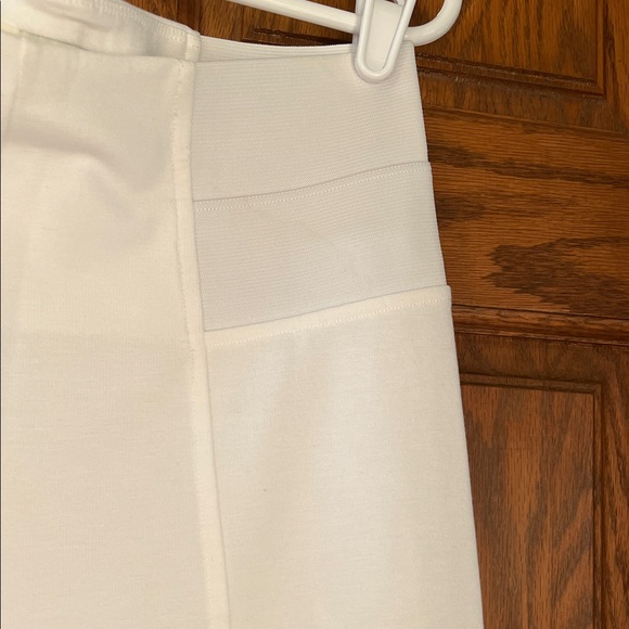 Simply Noelle White Leggings S/M NWT - Picture 8 of 9
